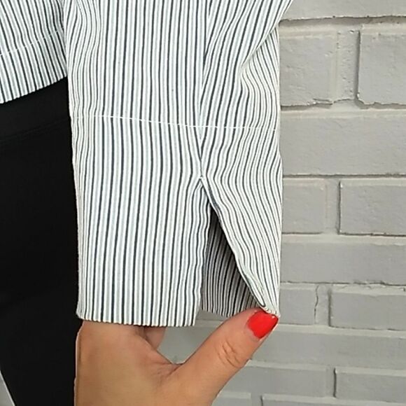 Gap Striped Blazer. Sz 4 - Picture 10 of 13